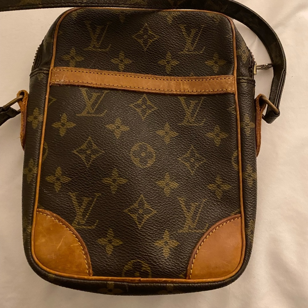 Louis Vuitton Vintage Authentic Danube